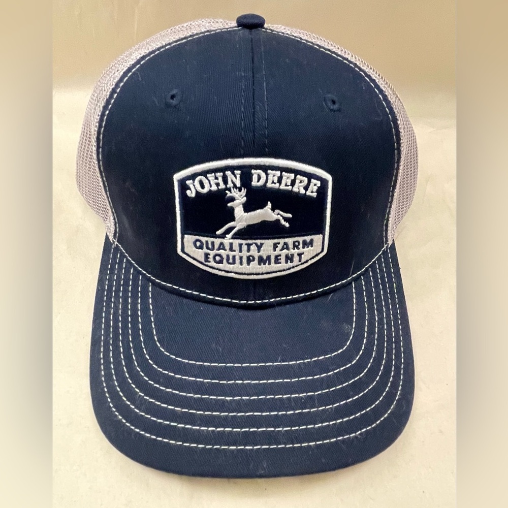 John Deere Quality Farm Equipment Mesh Cap, pre-owned.